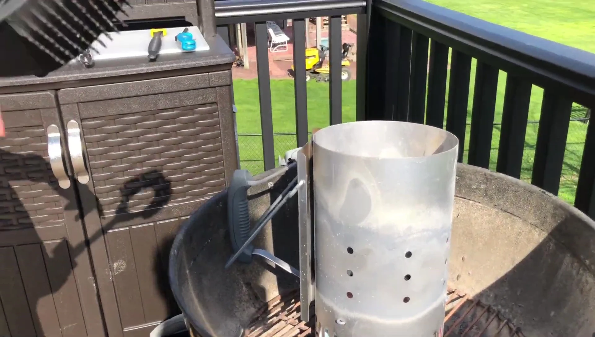 Cleaning the grill grates