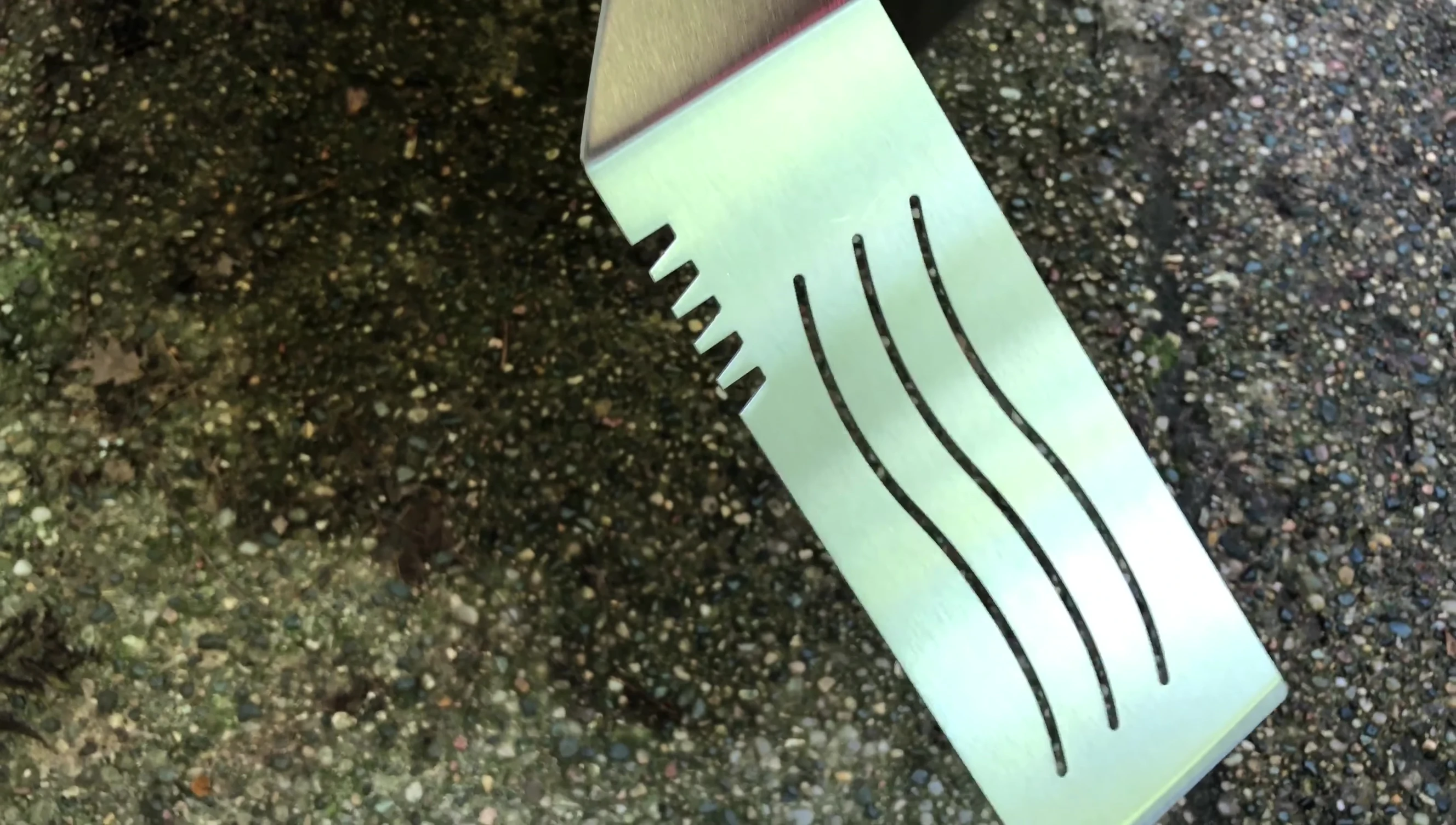 Close up of the slotted spatula.