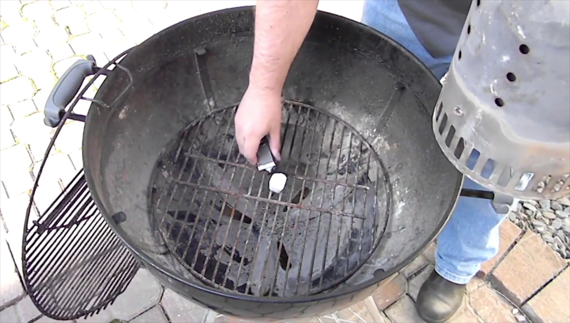 Lighting a Weber charcoal starter cube