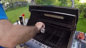 Weber Grill Spray vs Pam: Which is Best for Grilling?