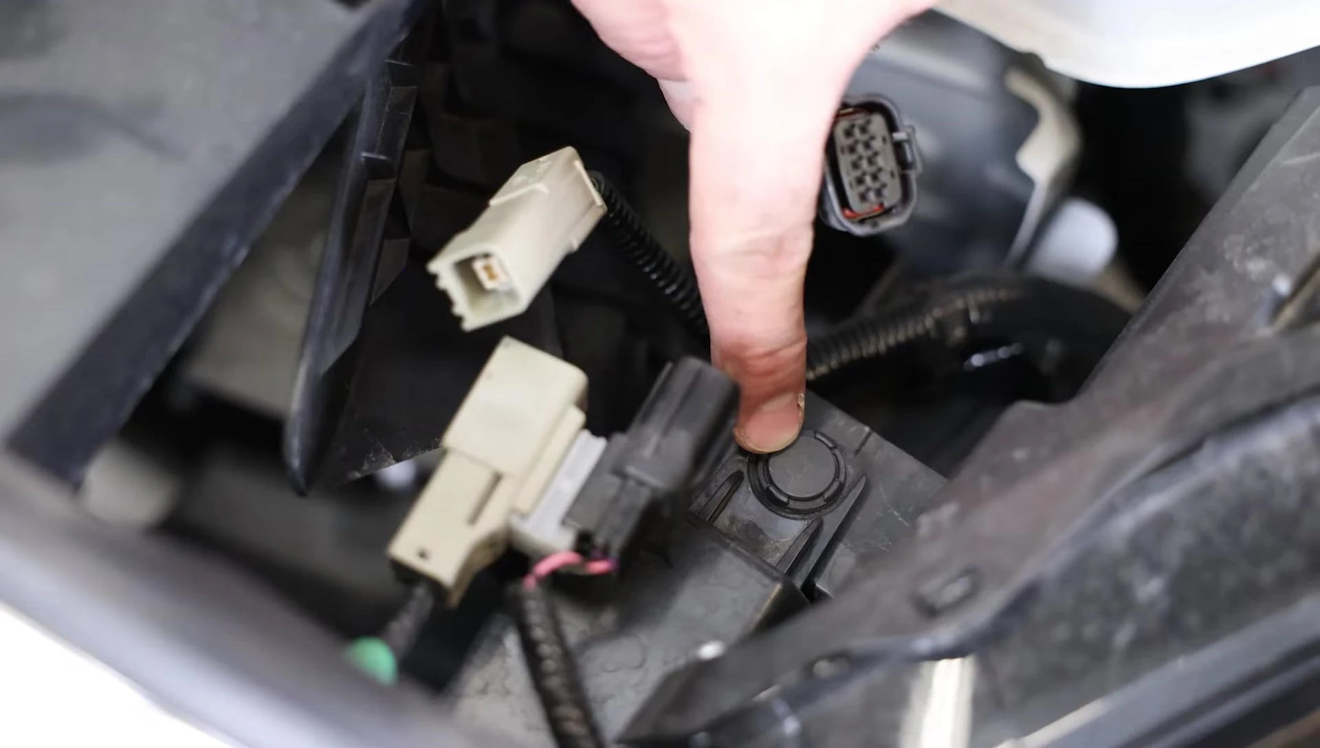 Removing the push clips