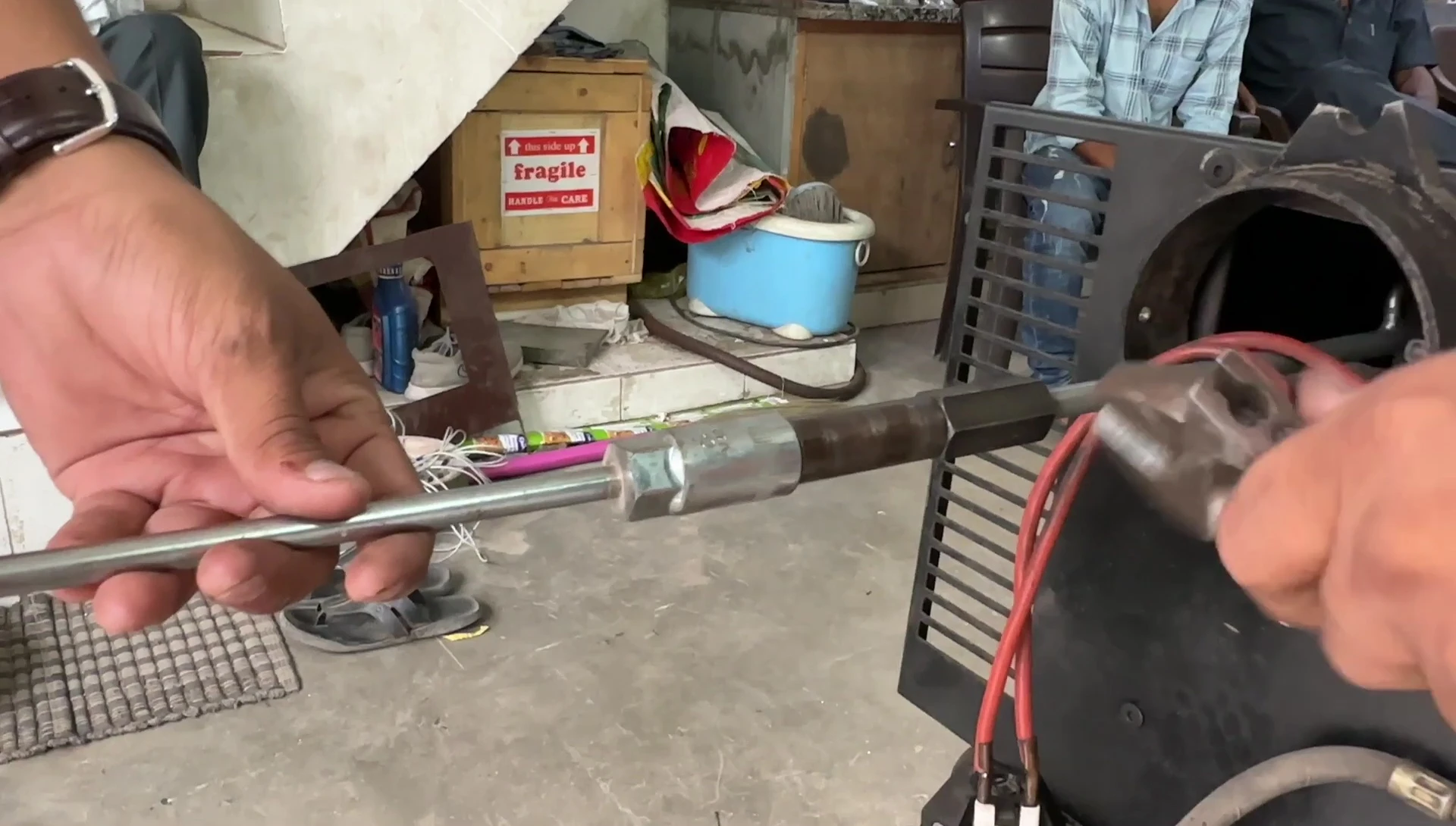 Removing and replacing the nozzle