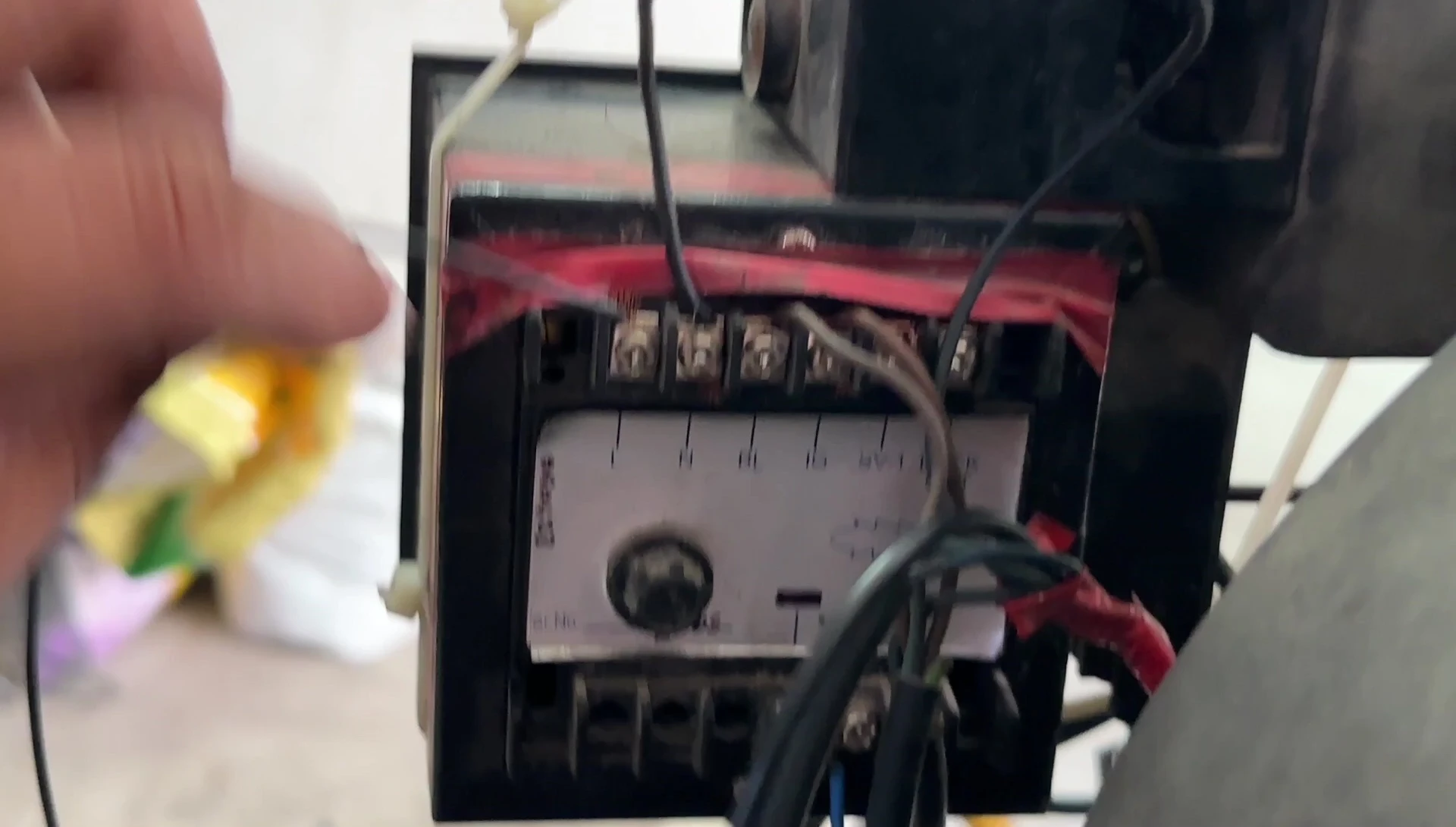 Power supply connection