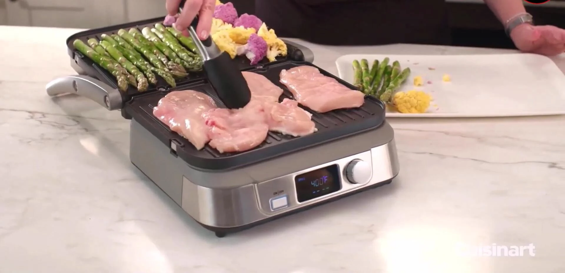 Adjustable floating cover and stay-cool handle