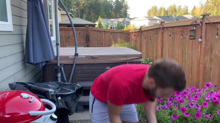 Optional: Brush your meats with oil using the provided oiler brushes or spray bottle.