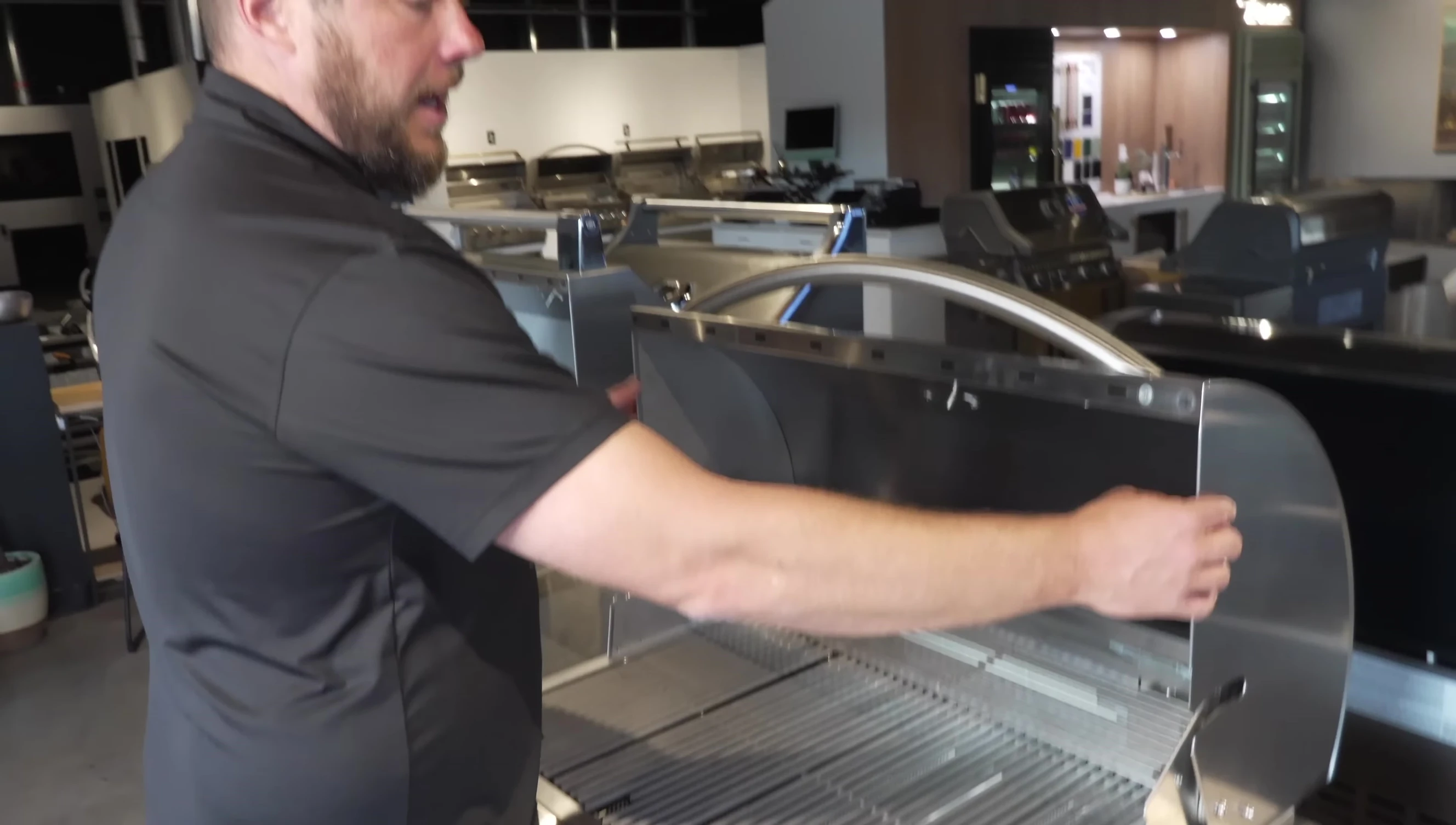 Showcasing the all-stainless steel construction