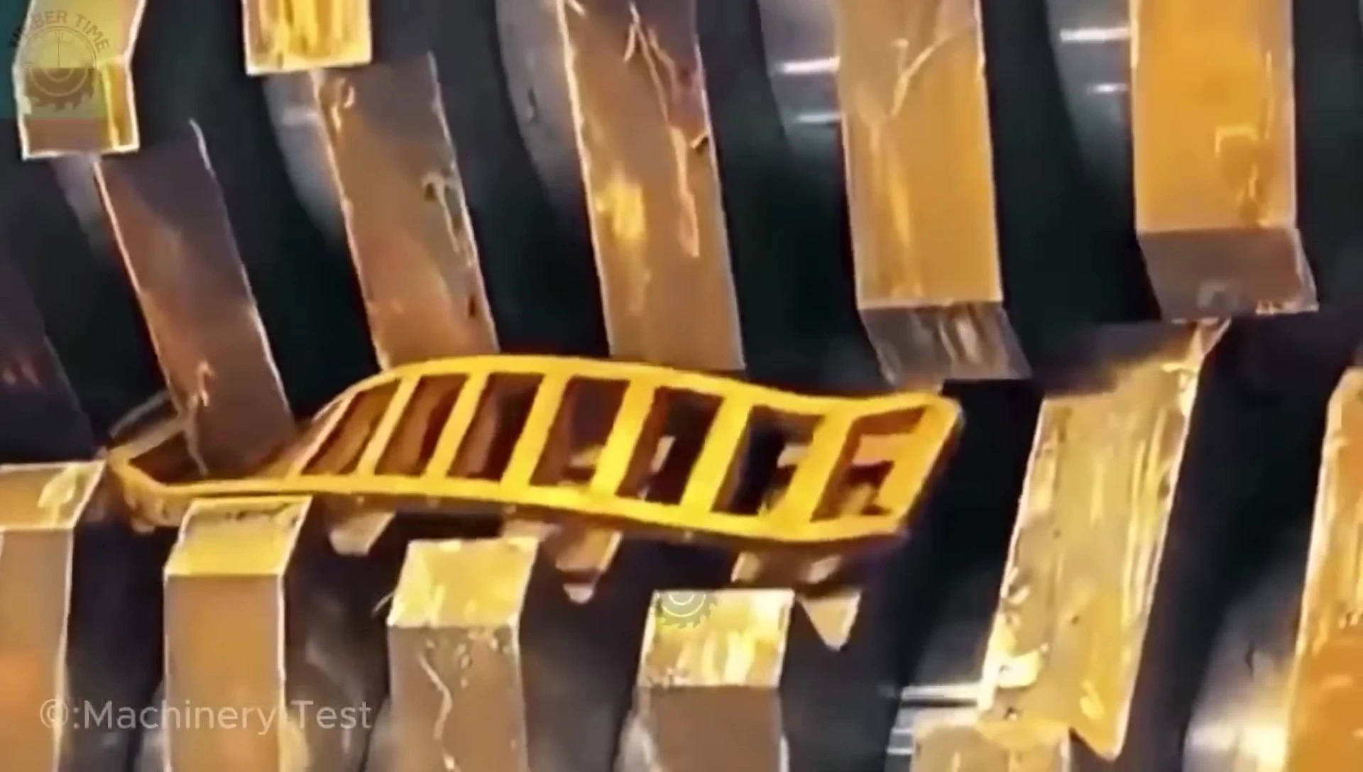 Close-up showing the interlocking blades.
