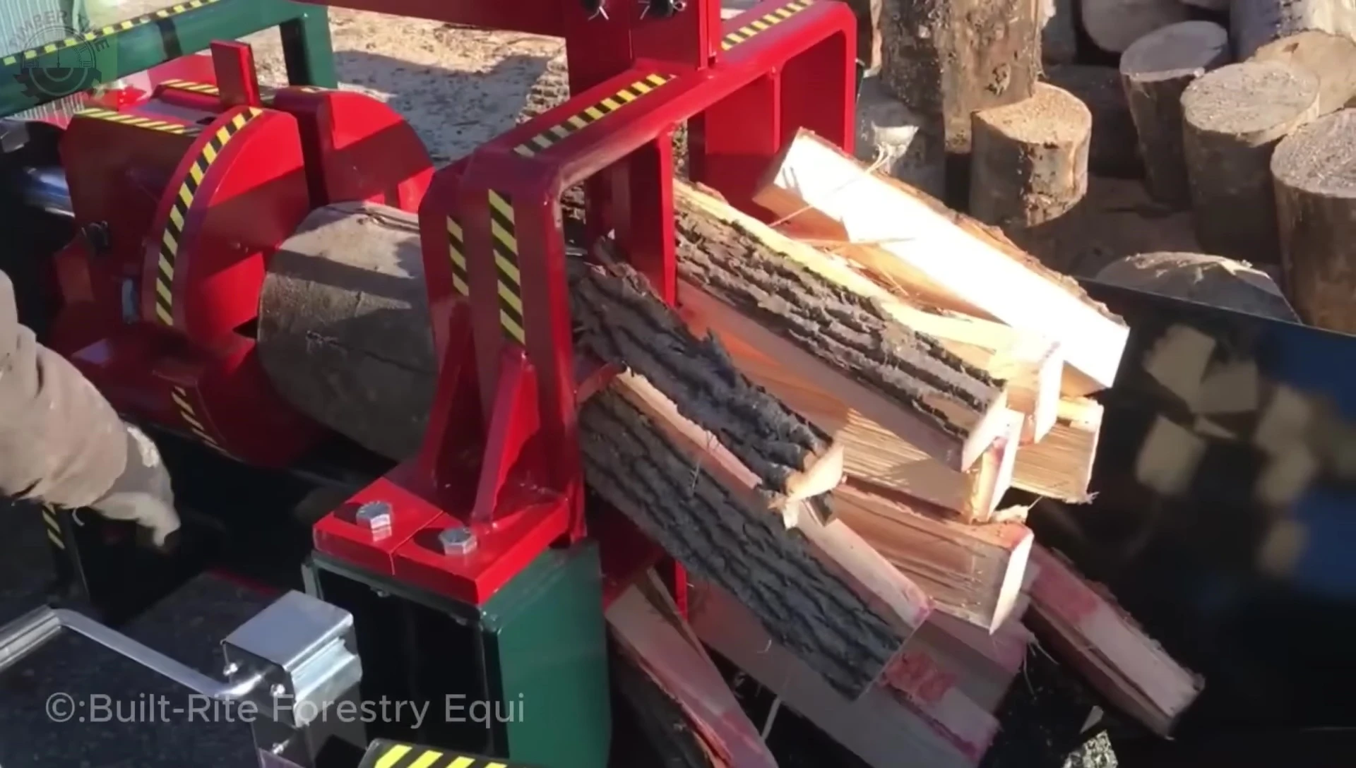 The BW16-D log splitter in action, demonstrating its speed and power.