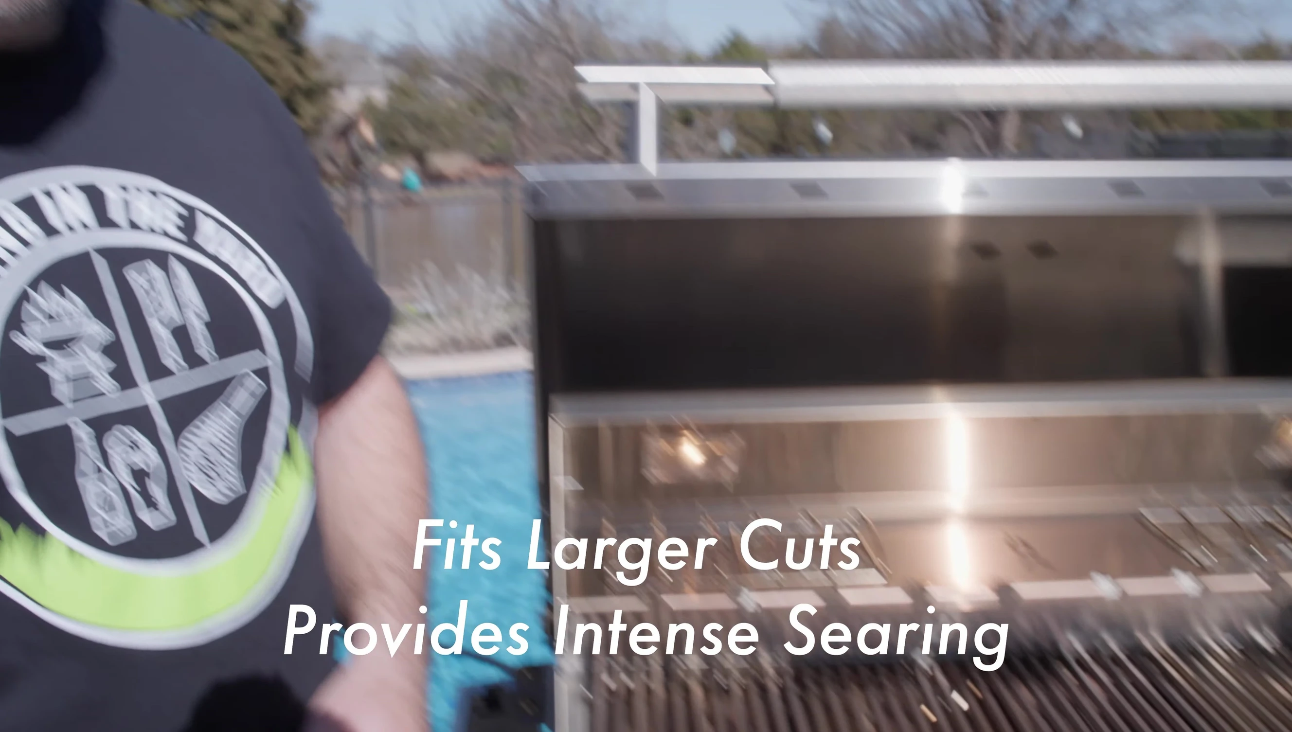 Overview of the grill's cooking surface and heat distribution