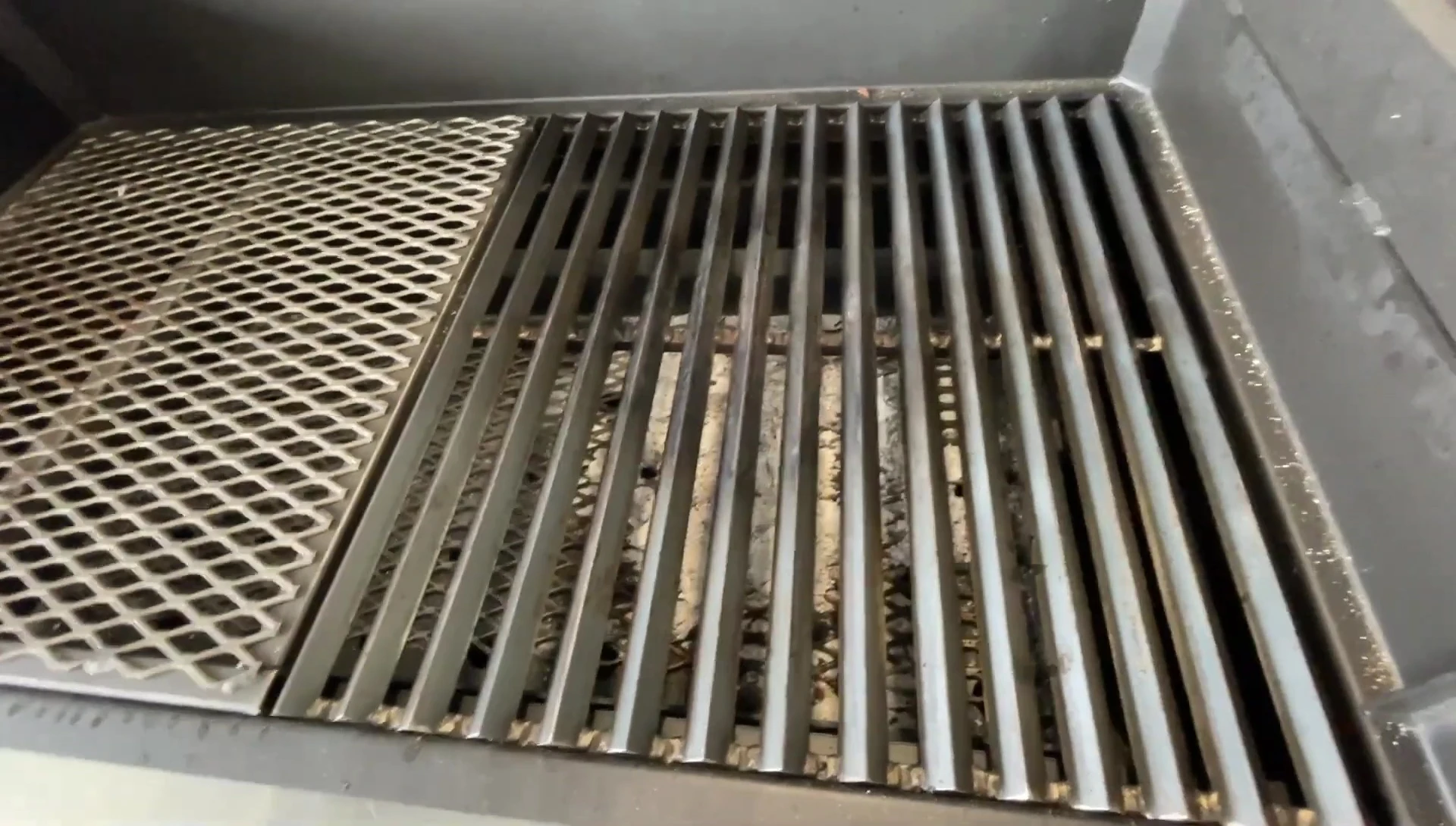 Close-up shot of the heavy-duty grill grates.