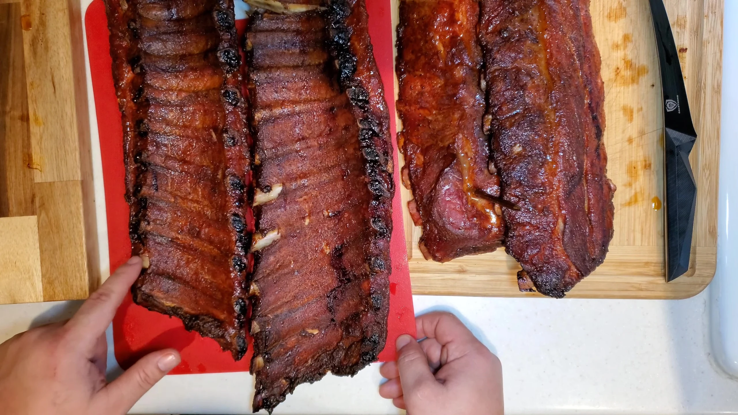 Cutting into the ribs