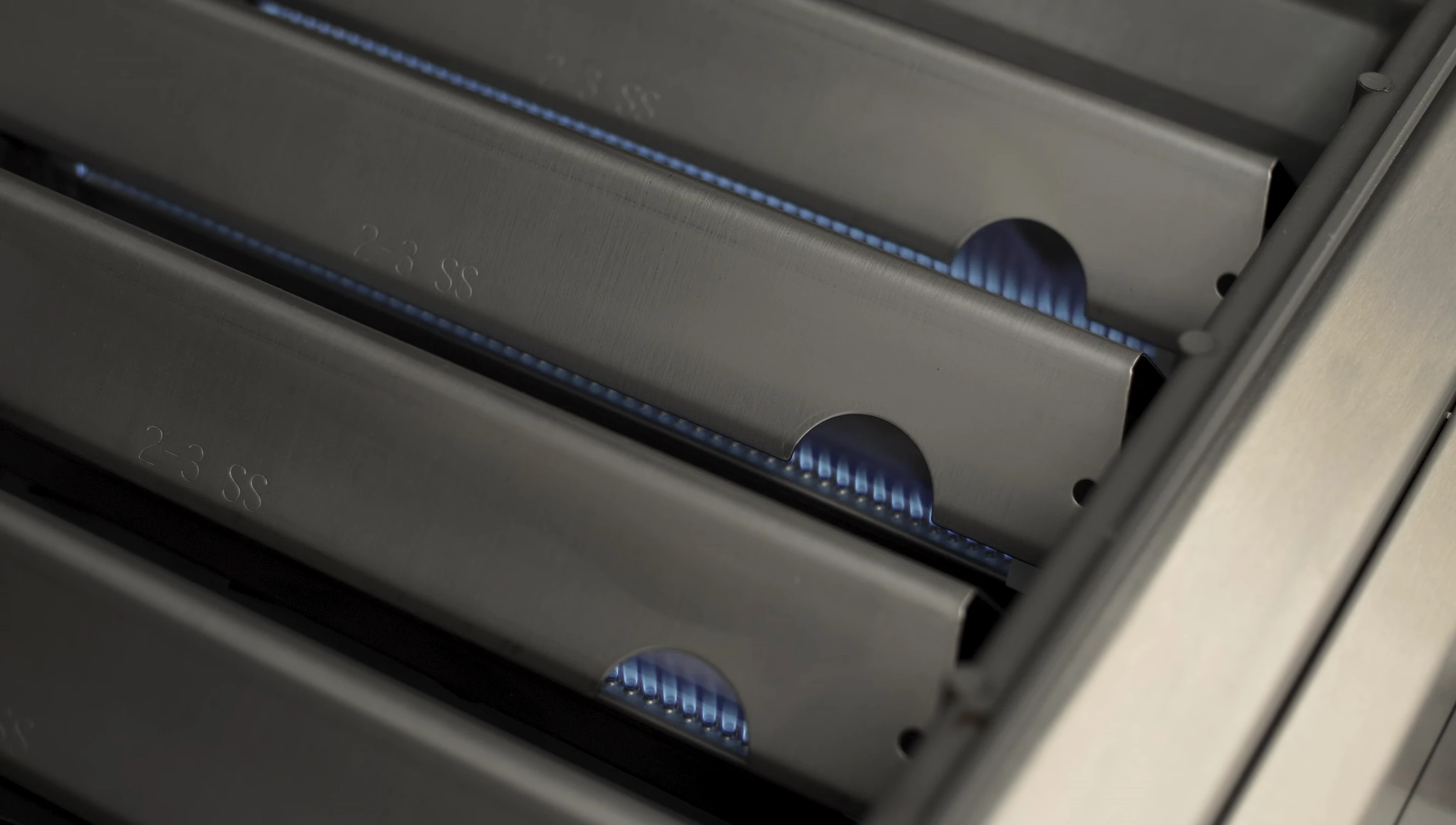 Close-up of the burner with visible windows.