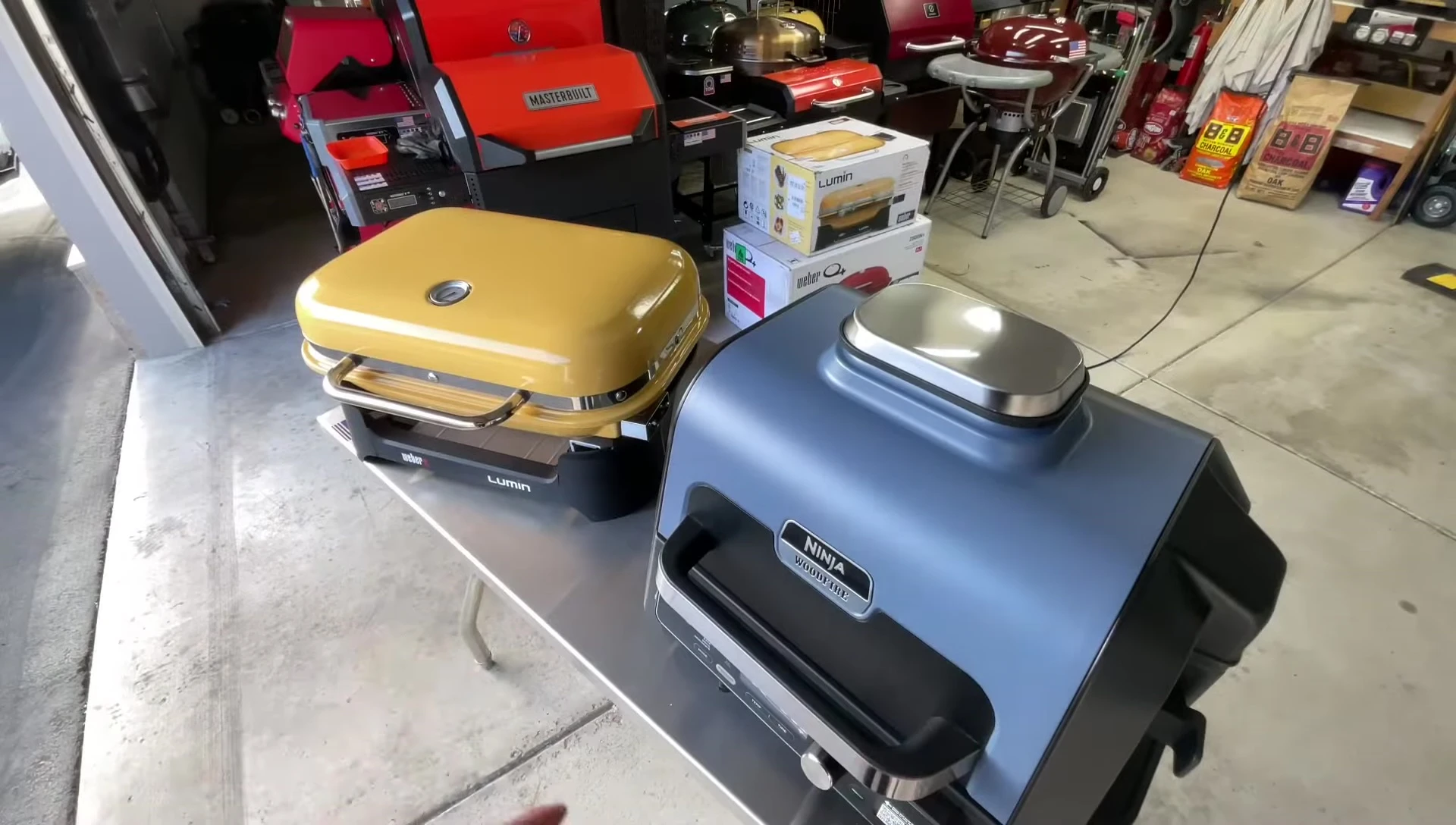 Mention of available accessories for both grills.