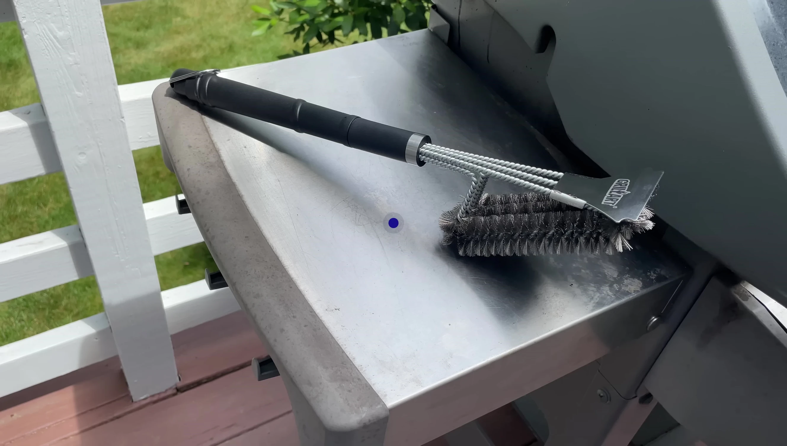 The Grill Art brush with its long handle