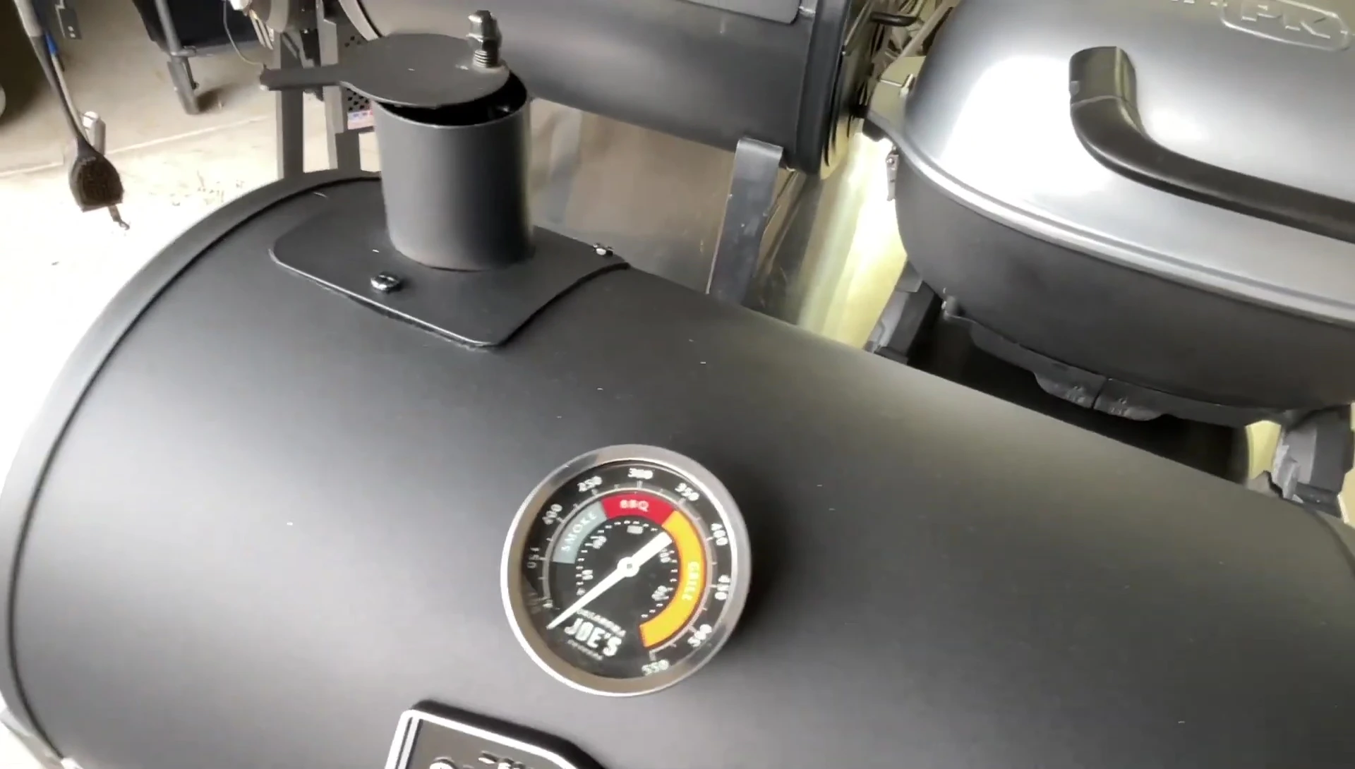The airflow in the PKGO grill.