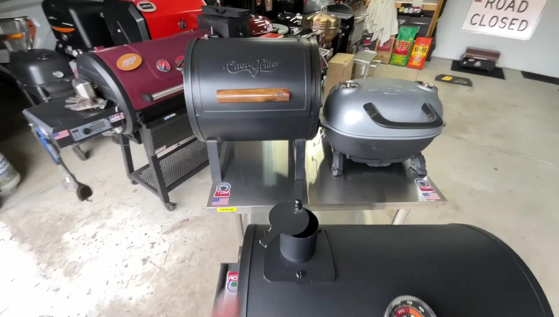 The reviewer concludes the Char-Griller is the top pick.