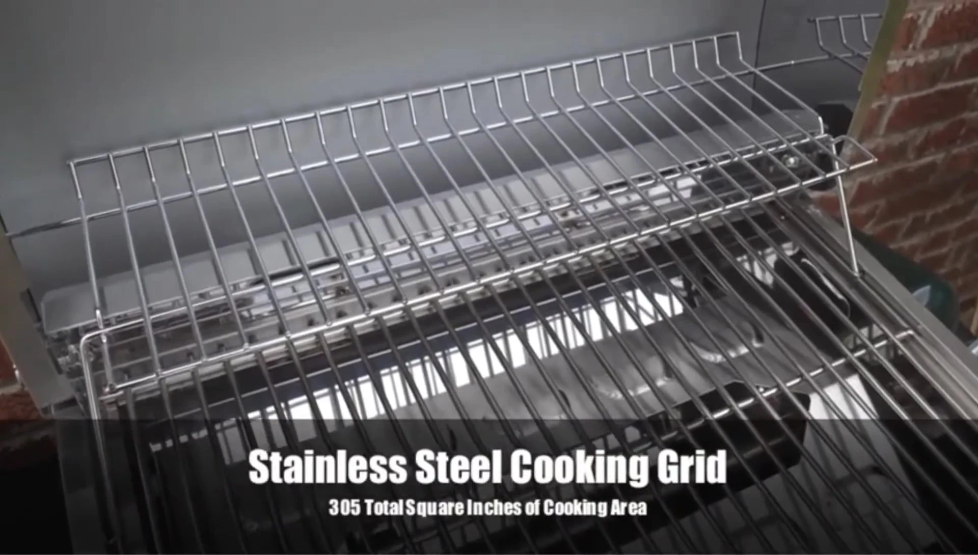 Smoke Hollow 205 grill highlighting foldable legs